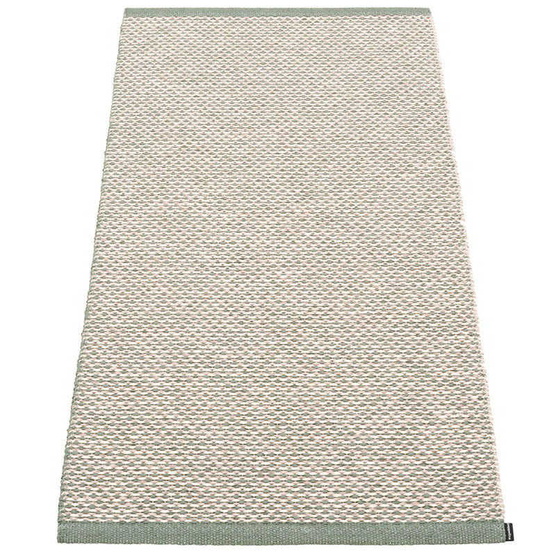 Pappelina Gulvtæppe Effi, 60 x 125 cm., army - Kitchen One - Køb online på udsalg og tilbud lige nu - Hurtig levering til billige priser via Go with Gozomo