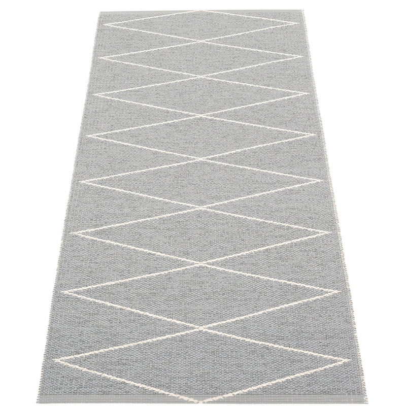 Pappelina Gulvtæppe Max, 70 x 160 cm., grey/vanilla - Kitchen One - Køb online på udsalg og tilbud lige nu - Hurtig levering til billige priser via Go with Gozomo