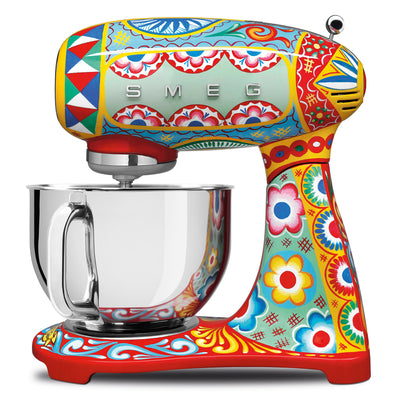 Smeg Dolce & Gabbana Køkkenmaskine 4,8 liter - Kitchen One - Køb online på udsalg og tilbud lige nu - Hurtig levering til billige priser via Go with Gozomo