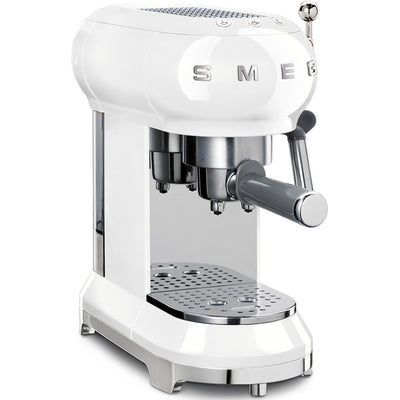 Smeg ECF01WHEU Retro 50'er espressomaskine, hvid - Kitchen One - Køb online på udsalg og tilbud lige nu - Hurtig levering til billige priser via Go with Gozomo