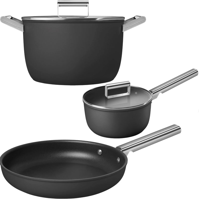 Smeg Gryde- og stegepandesæt, sort, 3 dele - Kitchen One - Køb online på udsalg og tilbud lige nu - Hurtig levering til billige priser via Go with Gozomo