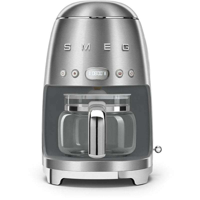 Smeg Retro kaffemaskine, DCF02SSEU - Kitchen One - Køb online på udsalg og tilbud lige nu - Hurtig levering til billige priser via Go with Gozomo