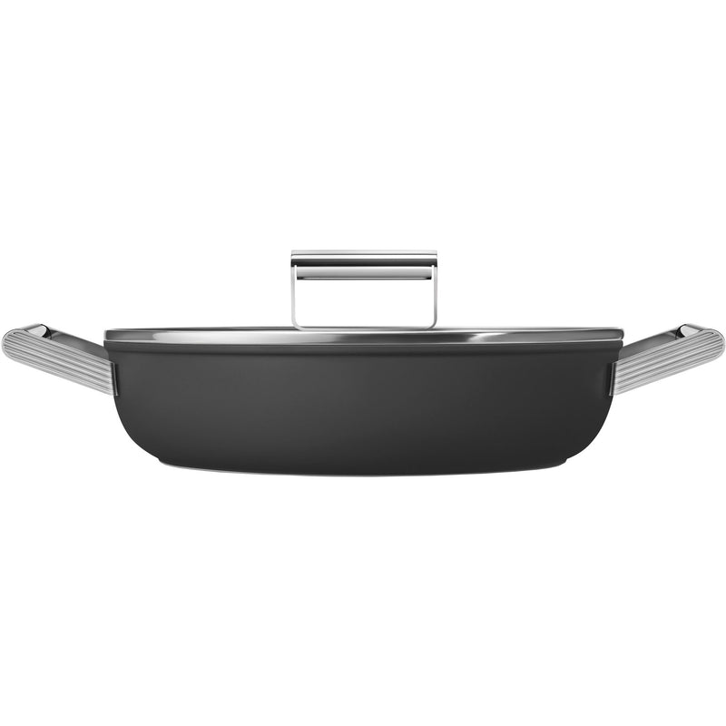 Smeg Traktørpande m/låg 28 cm, sort - Kitchen One - Køb online på udsalg og tilbud lige nu - Hurtig levering til billige priser via Go with Gozomo