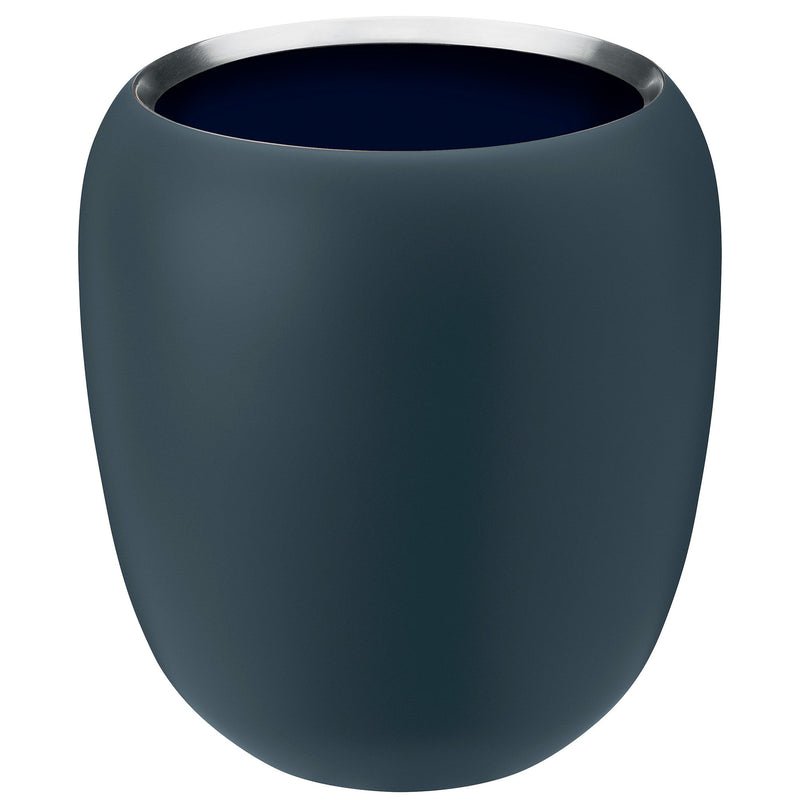 Stelton Ora vase lille, dusty blue - Kitchen One - Køb online på udsalg og tilbud lige nu - Hurtig levering til billige priser via Go with Gozomo